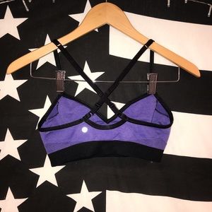 Lululemon sports-bra!!